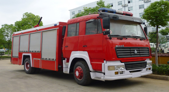 重汽斯太爾水罐消防車(8噸)圖片