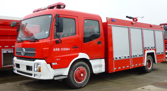 東風(fēng)天錦7噸泡沫消防車圖片