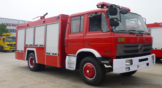 東風(fēng)153水罐消防車圖片